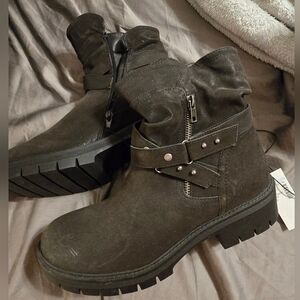 New Size 10 Maurices Slouchy Black Boots